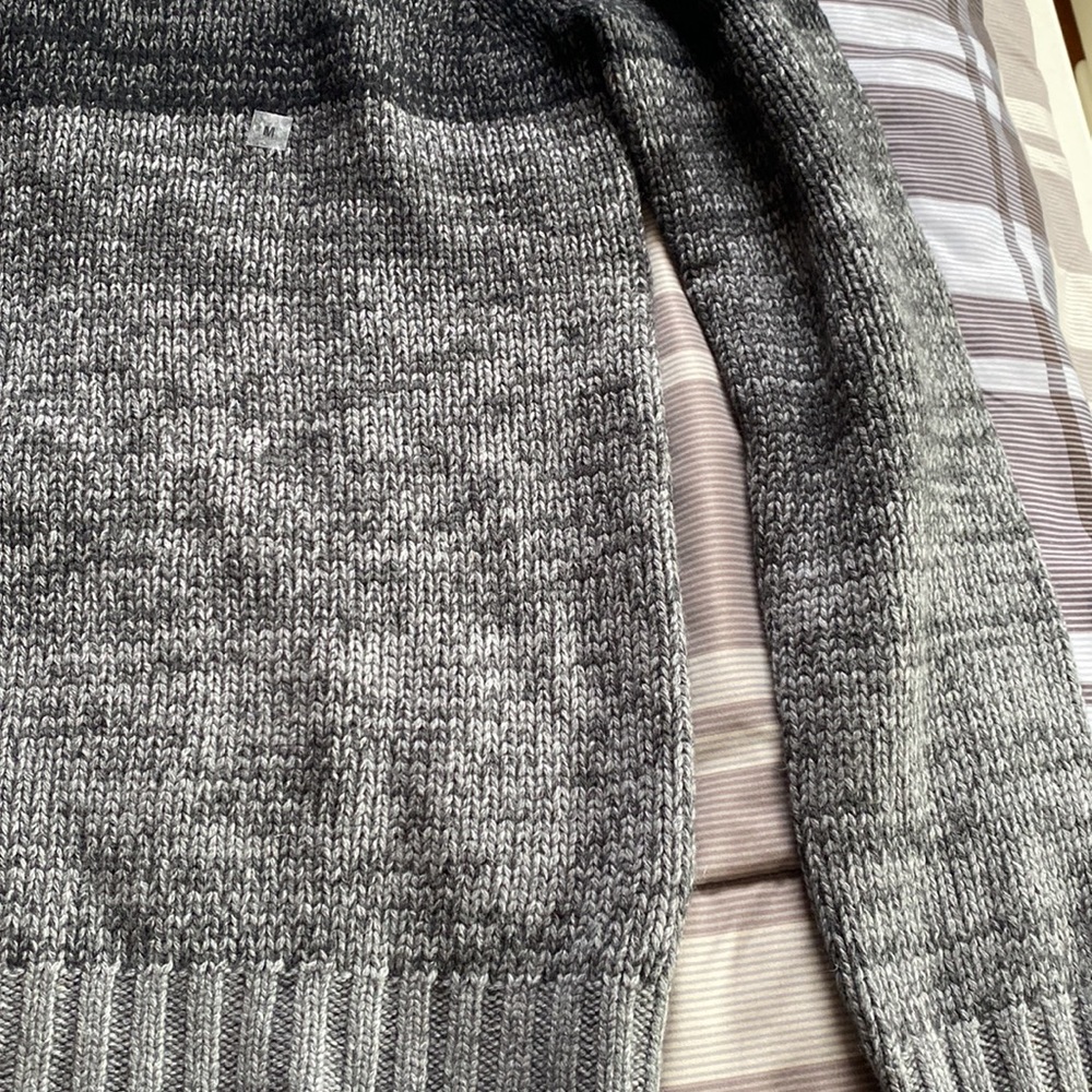 Express sweater - Picture 4 of 9